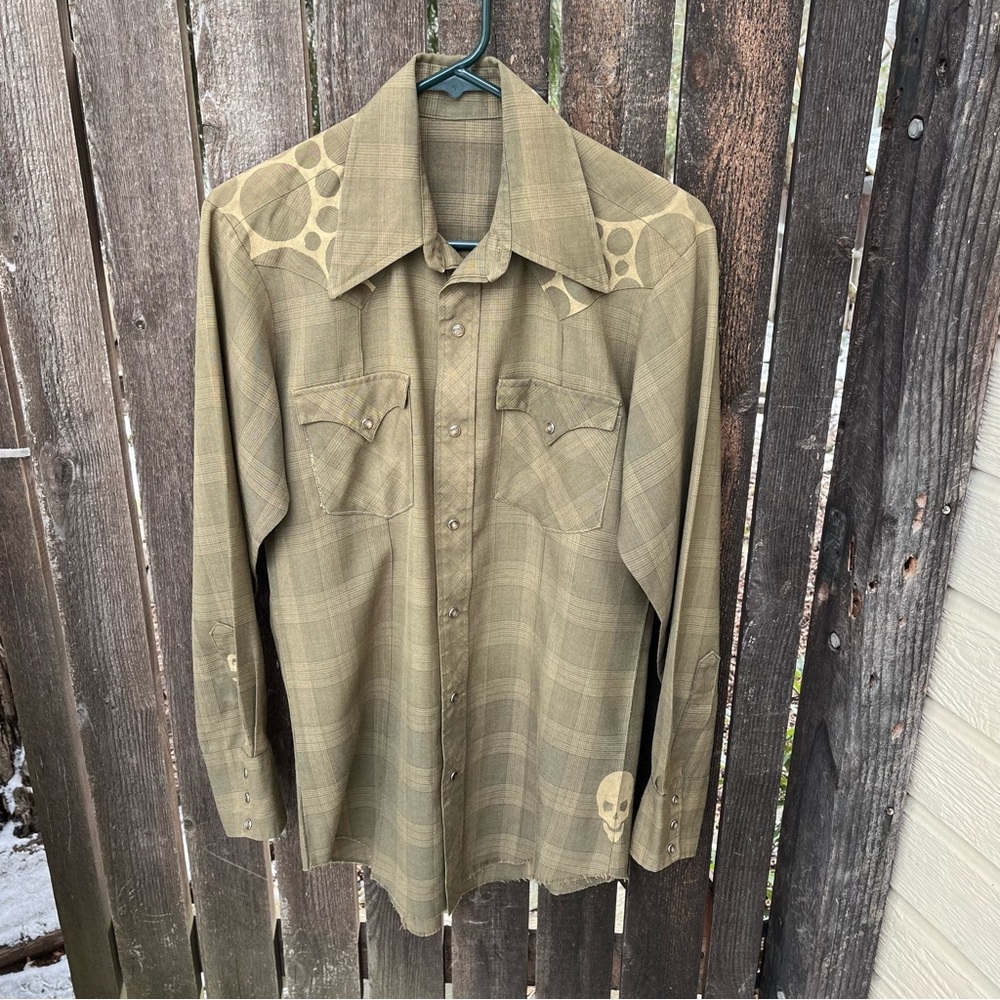 Khaki Pearl Snap Plaid Shirt With Gold Skull & Dots Sz S/M